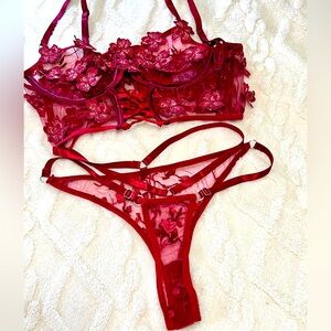 Red / Gold Floral Underwire Lace Up Two Piece Lingerie Set